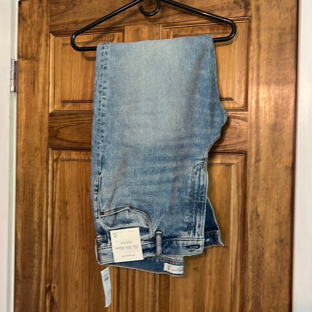 The 80s high rise Mom Jeans